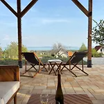 Apartment Haptapta House