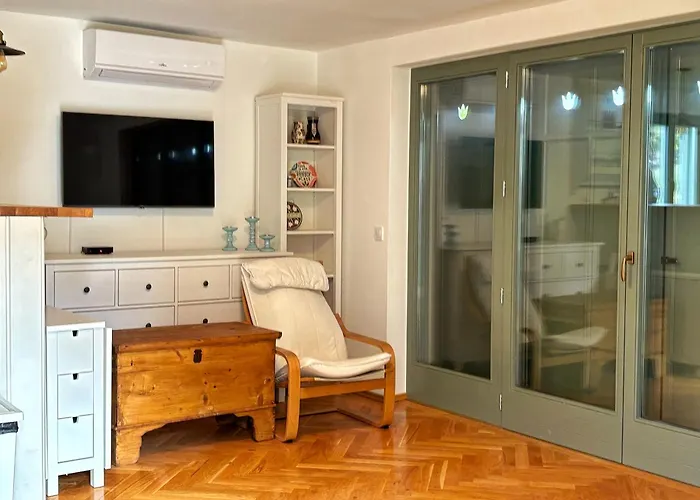 Haptapta House バラトンウドヴァリ